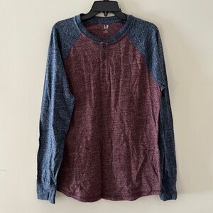 GAP shirt